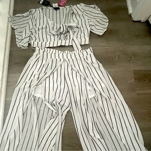 2 piece black and white stripe XL set for Women
